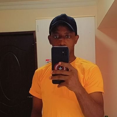 symplyEmery's profile picture. Lover of Art and Beauty☀️ | Techie💻 | UI/UX Designer | Product Manager
https://t.co/I3WY8B6EMb