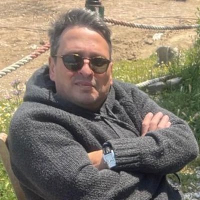 Atatürkçü cumhuriyetçi Ekonomist Finansçı hayvansever 💛💙