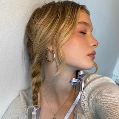 studiesbynat's profile picture. you're on your own now. | #studytwt #collegetwt