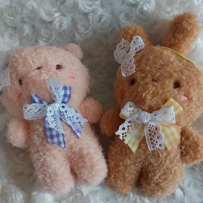 取引&タグアカ:【取引】交換優先。基本的に郵送にて対応。
日中は仕事の為返信が遅くなります🙇‍♀️
プロカ必読です。確認していない方のお返事はしていません。
【タグ】お迎えは🔑垢です!仲良くして下さる方いましたら是非お願いします🙇🏻