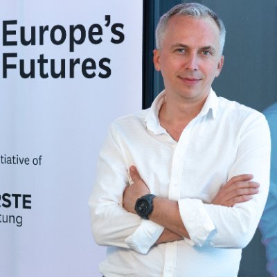 Editor @VisegradInsight • President @ResPublicaNowa • 2021/22 @EuropesFutures @IWM_Vienna