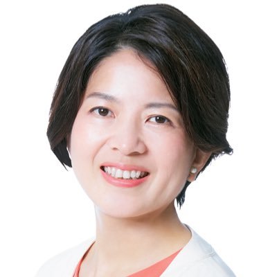 吉良よし子・山添拓事務所長。衆院比例東京ブロック予定候補。 子は小中学生3人。キャバリア（トライカラー）のコニーもいます。 #比例は共産党