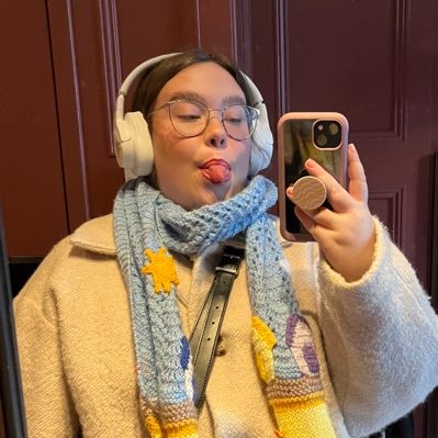 littlestr4wb's profile picture. copywriter & artist