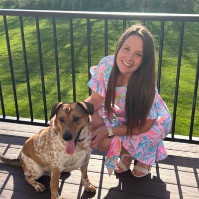 SenoraBaer's profile picture. •Spanish Teacher🍎•Field Hockey Coach🏑•Kickboxing Instructor🥊• Living the dream🤗•