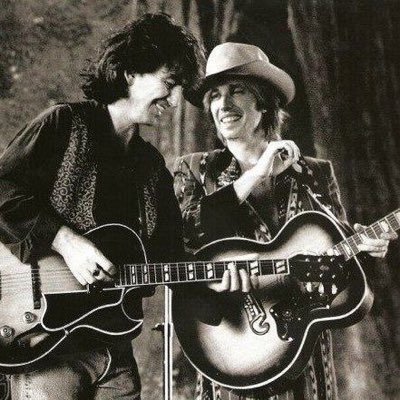 ☮️🙏 The love you take is equal to the love you make🤍 John and George🌎 any pronouns!