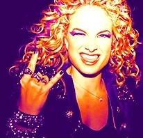 Fãn cube @Lua_blanco
Oficializado por :: @Perolafaria @carladiaz @Lua_blanco  @ChayLeao e @nessagabriel