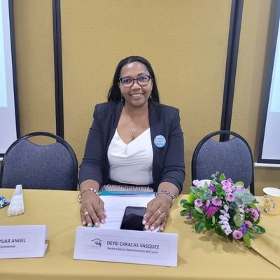 Ingeniera de Sistemas, Especialista en Informática Educativa, Magister en Inf. Educativa, docente tecnología e informática. Gestora social depart Cauca