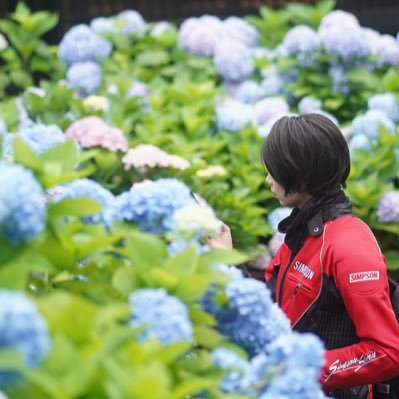 札幌のバイク乗り💁‍♀️ソロでマイペースに走るのが好き🏍️身の丈に合わないリッター的なのに跨ってその辺ウロウロ📷CanonEOSkissX9 ❁◡̈❁◡̈❁バイク/カメラ/カレー/ラーメン/綺麗な景色/お酒が好きすぎる塩な人