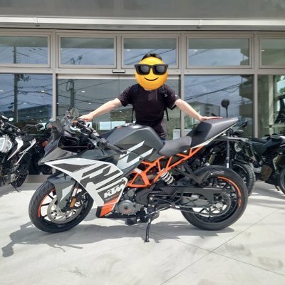 オタク系初心者ライダーです！よければよろしくお願いします。ST250E→rc390シグナスXSR無言フォローすみません…