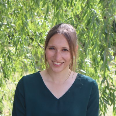 Behavioural and Evolutionary Ecologist | PhD Researcher @ZSLScience & @UCLCBER with @London_NERC_DTP | Professional frog-botherer | #FirstGen | (she/her)