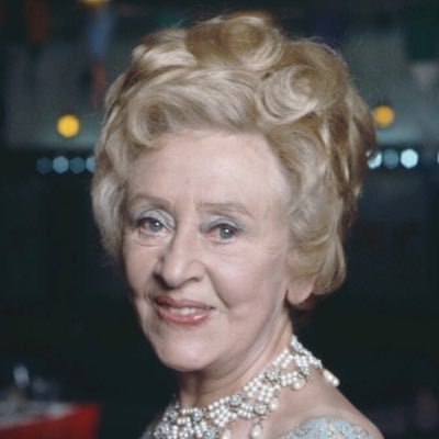 A fan account dedicated to Doris Speed MBE (3rd February 1899 - 16th November 1994), best known for her role as Annie Walker in Coronation Street.