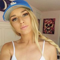 Chrystal (@chrystal_hamilt) 's Twitter Profile