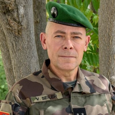 Compte du général Valentin Seiler commandant la 6e brigade légère blindée, la base de défense Nîmes Laudun Larzac et délégué militaire départemental Gard