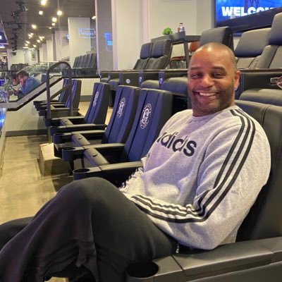 CEO of Funsport Basketball... One of the bosses at the round table of NYC grassroots basketball... President of Beyond the Game Inc. #NothinButNets #NetsFan
