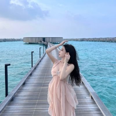 ZichanQing91945's profile picture. 誘ってくれる