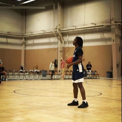6'1 Point Guard | mr.tchoukuiegno@gmail.com | @vcbballD1