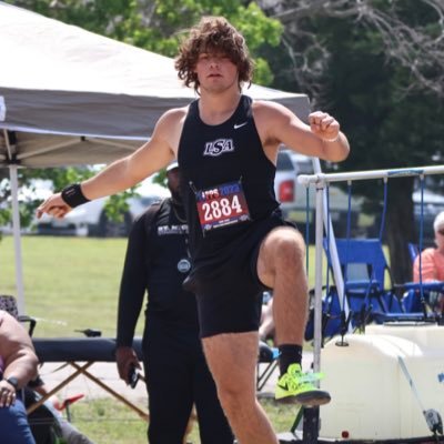 Pr: 164’4ft  Discus (Shotput pr: 51’5.25ft,height 6’3 weight 215,Gpa 4.52/5.0,