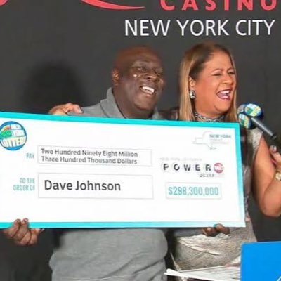 I’m DAVE JOHNSON the winner 🏅of $298.3 millions from Powerball jackpot, Am giving out $30,000 to anyone I randomly picked. God bless America 🇺🇸