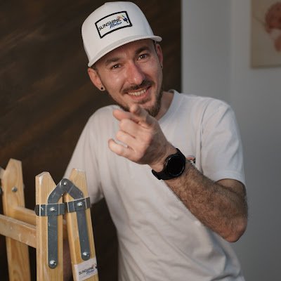 sunshinemaler57's profile picture. 