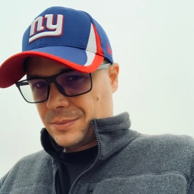 Entusiasta de los deportes, y fan de los NY Giants. Experto en NFL.  Comparto mi opinión sobre eventos deportivos. También me encanta el cine.