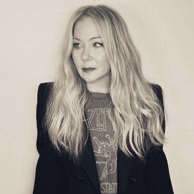 ChristinaxSoph's profile picture. 29 • 💞🙂 Christina Applegate 🙂💞 • she/her