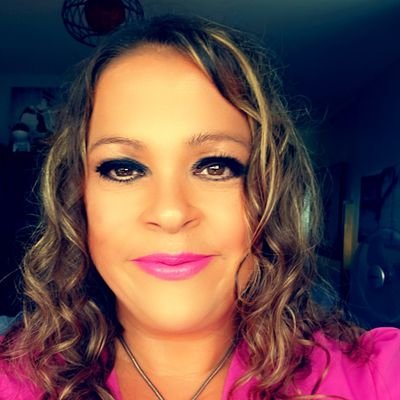 RedsVickster's profile picture.