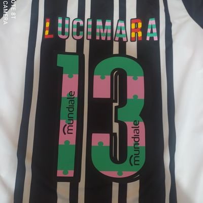 luci_cristina's profile picture. Se houver uma camisa preta e branca pendurada no varal durante uma tempestade, eu torço contra o vento...
Galo, minha paixão!