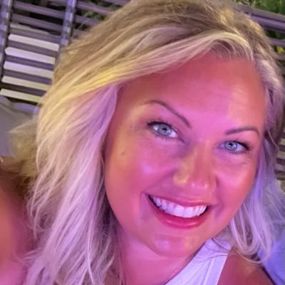 applespartyof4's profile picture. Boymom 🧑🏻‍🦱👦🏼, Wife 💍, Coordinator of Tiny Humans  #Feedthegoodwolf