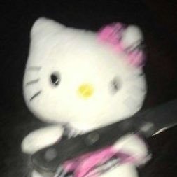 Lauraa_20_03's profile picture. 