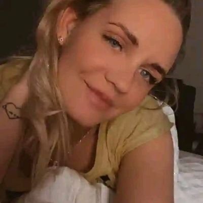 Annierose252's profile picture. I love to get funs 💯💘💖💝
I love to chart