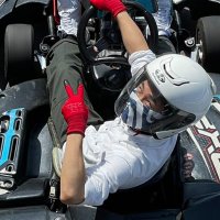 ストライカー (@kitty018018) 's Twitter Profile