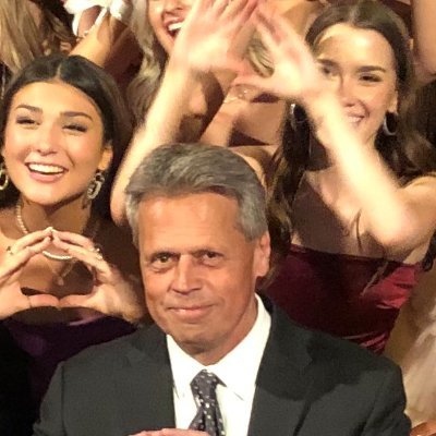 Former Fortune 500 CPG Sr. Executive now teaching Business and Public Speaking at Arcadia High School in Scottsdale, AZ. Speaker, Presentation Coach, Consultant