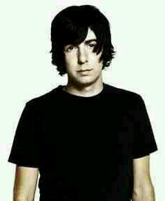 bryrobot's profile picture. Artist, slacker,  dreamer.  I also make music w/Mike & the Molotovs, The Strand & Super Stereo
#BLM #TranslivesMatter