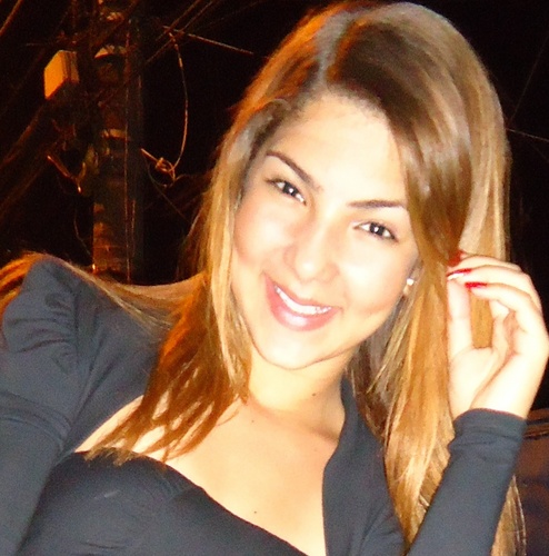 Sou como você me vê.
Posso ser leve como uma brisa ou forte como uma ventania,
Depende de quando e como você me vê passar. (Clarice Lispector)