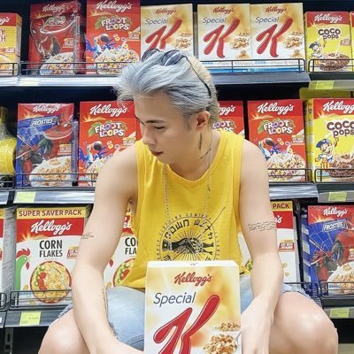 Kevin_koloay's profile picture. Content Creator // Tiktok 126K Followers // Endrosersment or Collaboration IG : @Kevinchkoloay ✨