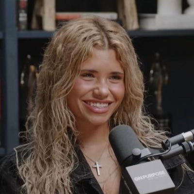 janesasnation's profile picture. 📸:Daily Updates for Singer & Songwriter Nessa Barrett 💥Fanpage Not impersonating Pre Save “Hell is A Teenage Girl” Link in bio. ↓ janesasnation on Instagram