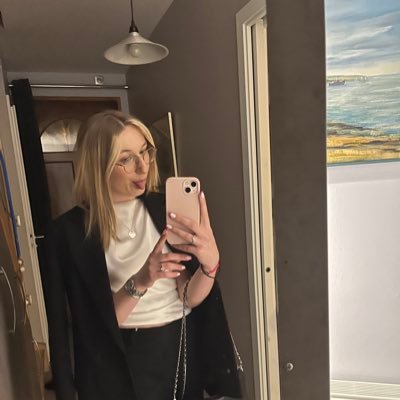 clairetavernie2's profile picture. 19