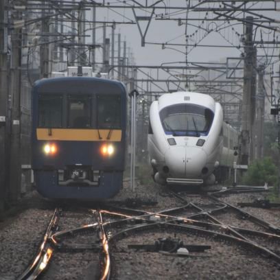 40代の鉄道大好きおっさんです。
主に北部九州ら辺で撮り鉄してます。
Nゲージとかも集めてます。造ったりもします。鉄道以外でも何かしら投稿します。宜しくお願いします。