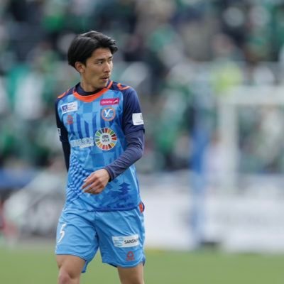 神奈川県出身プロサッカー選手YSCC横浜#20 →松江シティFC#10→ヴェルスパ大分#7→YSCC横浜#5→メルボルン                        何かやりたい事探してます。