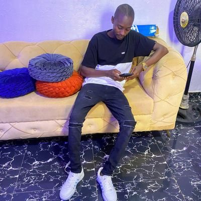 I’m that nice and kind Hausa guy you heard about, get closer and know more about me☺️🥰