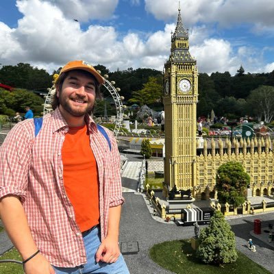 library clerk/tax researcher at @houseofcommons (@commonslibrary) | formerly @stonewalluk, @officestudents, @thesubath | he/him | 🏳️‍🌈 | views are my own