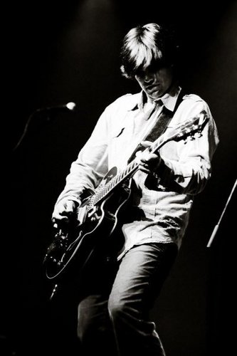 honeybrowne's profile picture. Do you like good music? yeah yeah