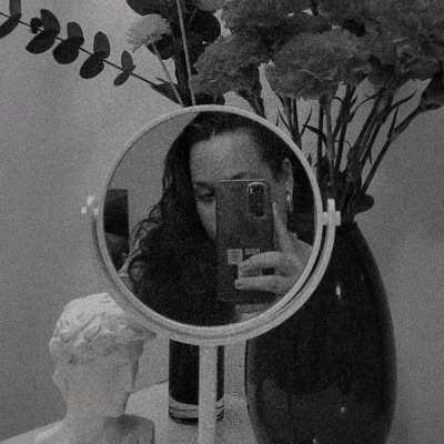 ximenaegm's profile picture. 💚✊
Makeup artist