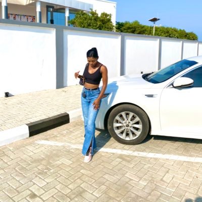 Friendly😊 Ambitioned😎 Confident ✌ CEO of Daisyworld_trendz💫🌹🌹||Dm 4 promo|| Add up Account on IG: Akosua_daisy💎💎