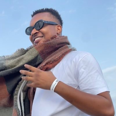 Gbemi_Ginger's profile picture. Creating........