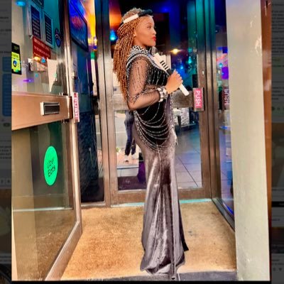 JoyVuvu's profile picture. Notes to Self : Evolve and transform as much as need be. You are becoming You..On an endless journey of constant discovery.°° DAILY EMBRACE THAT.