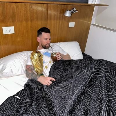 pacmaybz's profile picture. 