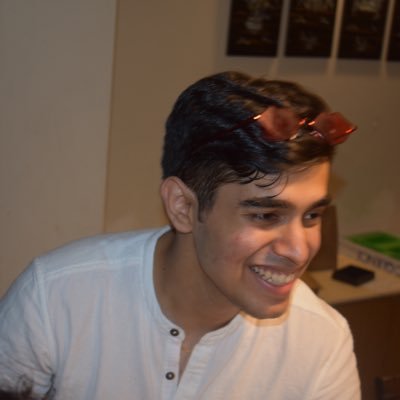 sostupidkakku's profile picture. Oh look a dandelion !! must be the last one of the season.