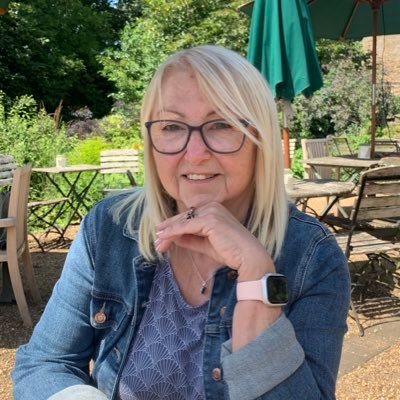 Ex banker, now a lady of leisure. Previously enjoyed wonderful years supporting RDFC. Now enjoying supporting AFC Rushden & Diamonds. . AFCRD part owner. 💎❤️⚽️