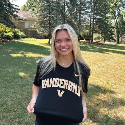 Mke Sting Volleyball 16 gold #6 // Burlington High School 25’ // Vanderbilt Volleyball commit ⚓️⬇️